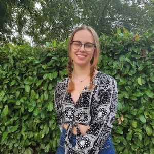 Meet your Posher, Erin